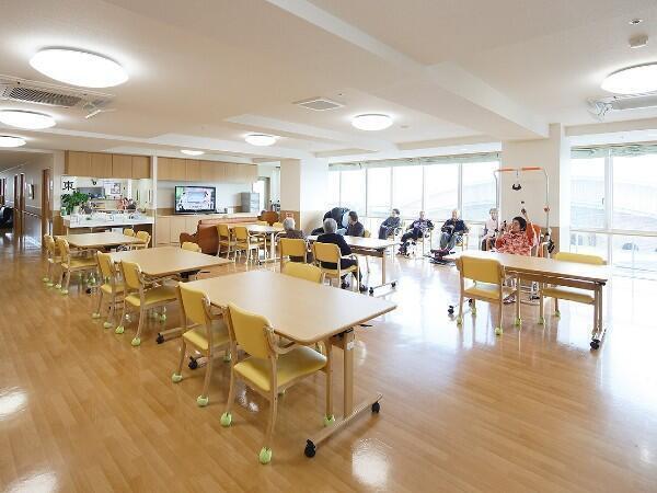 介護付有料老人ホーム　シルバーケアきもり（常勤） の准看護師求人メイン写真2