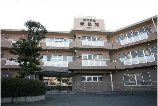 介護老人保健施設　安田記念 緑風苑（常勤） の看護師求人の写真