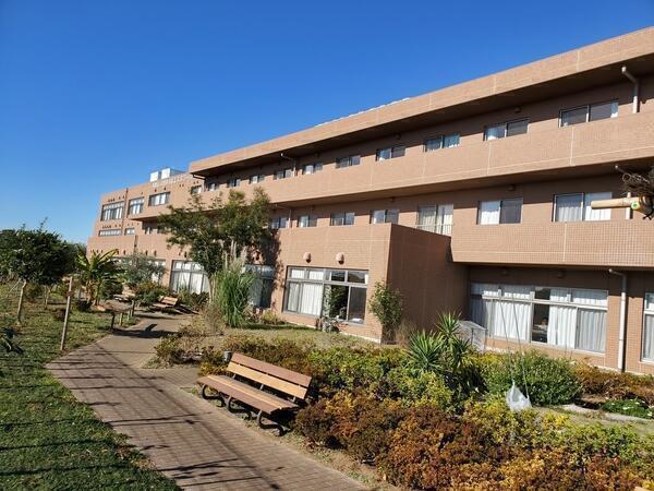 介護老人保健施設 エスポワール松戸（営繕・運転手/清掃）の送迎ドライバー求人メイン写真3