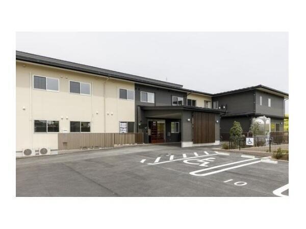 ファミリア三郷アネックス（施設内訪問介護 / 常勤)の介護福祉士求人の写真