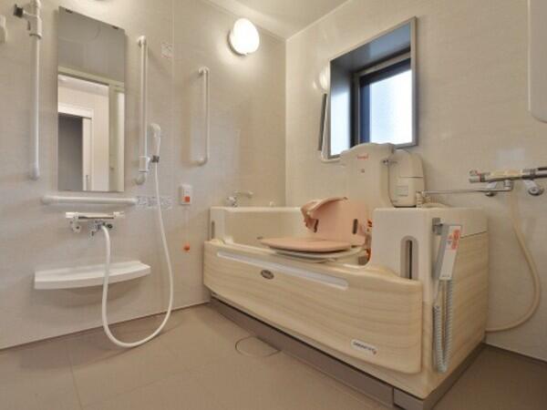 地域密着型特別養護老人ホーム　エイジトピア浅田（常勤）の介護職求人メイン写真5