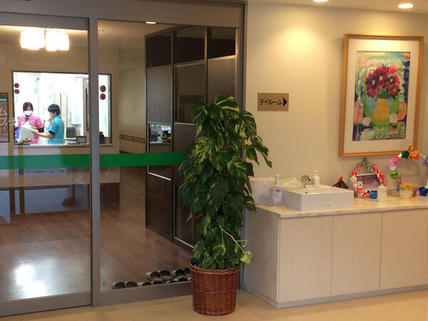 介護付き有料老人ホーム フォレスト高松（夜勤専従パート）の介護福祉士求人メイン写真3