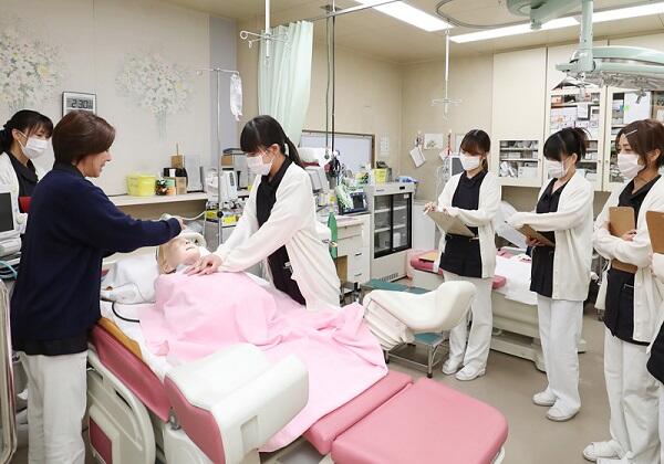 フクイ産婦人科クリニック （常勤）の助産師求人メイン写真4