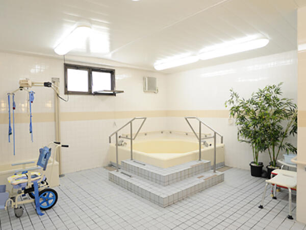 ヒューマンライフケア 千種の湯（初任者研修/パート）の介護職求人メイン写真2