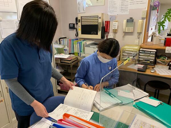 特別養護老人ホーム やすらぎの里（パート）の介護福祉士求人メイン写真4