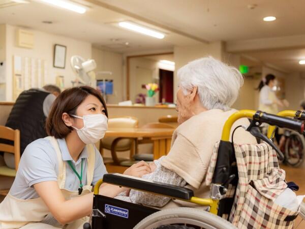 有料老人ホーム かがやきの郷（常勤）の介護職求人メイン写真2