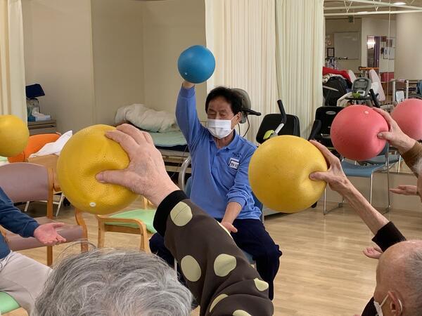 デイサービスセンター やすらぎの里（常勤）の介護福祉士求人メイン写真3