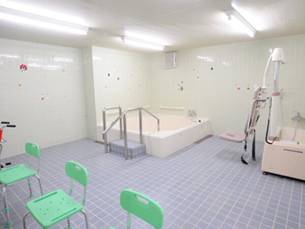 ヒューマンライフケア めじろ台（初任者研修/パート）の介護職求人メイン写真3