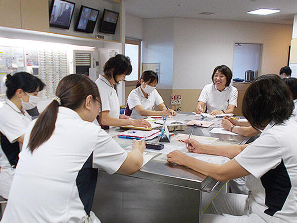 関西記念病院（常勤）の看護助手求人メイン写真5