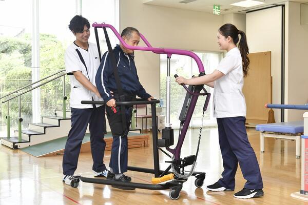 埼玉みさと総合リハビリテーション病院（常勤）の理学療法士求人メイン写真2