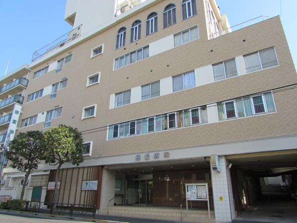 慈愛病院（常勤）の看護助手求人サブ写真1