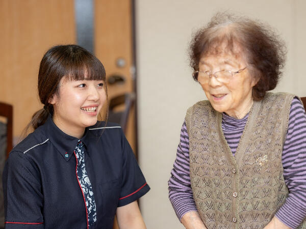 介護付有料老人ホーム 小文字の郷（常勤）の介護福祉士求人メイン写真1