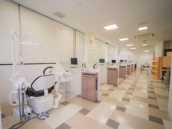 川上歯科パンジョ診療所（常勤）の歯科助手求人メイン写真2
