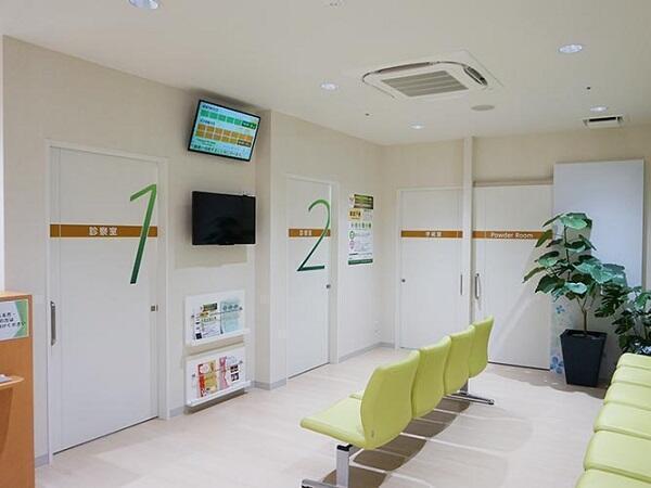 みんなの皮ふ科・形成外科 津田沼（常勤）の准看護師求人メイン写真3