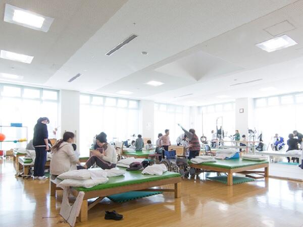 埼玉みさと総合リハビリテーション病院（常勤）の作業療法士求人メイン写真2