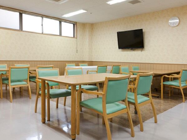 有料老人ホーム 里庵（常勤）の介護福祉士求人メイン写真2