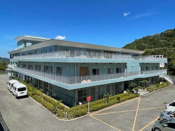 介護老人保健施設ふるさとの家（常勤）の介護福祉士求人メイン写真2