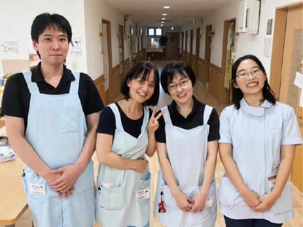 介護付有料老人ホーム 百ねん庵・桜（常勤）の介護職求人メイン写真1