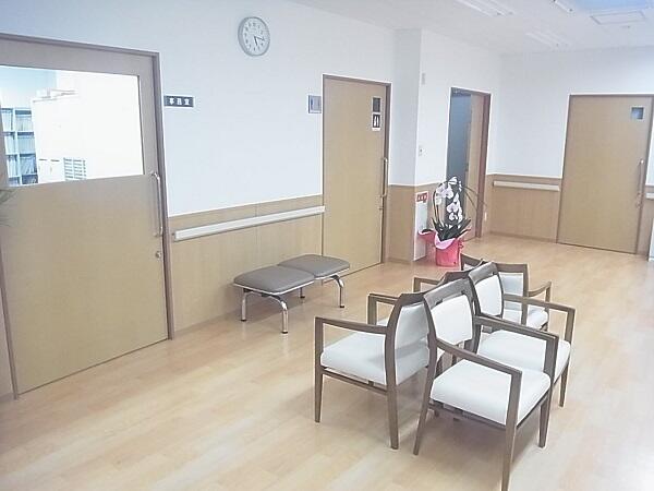 横浜つづき腎クリニック（日勤パート）の看護助手求人メイン写真2