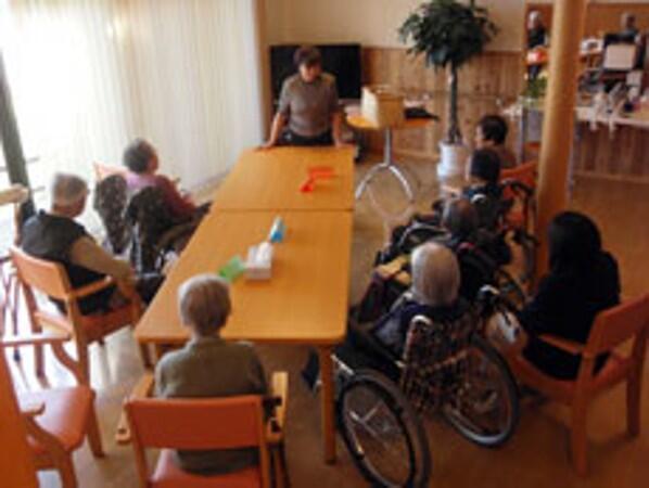 有料老人ホーム美里園（常勤）の介護職求人メイン写真2