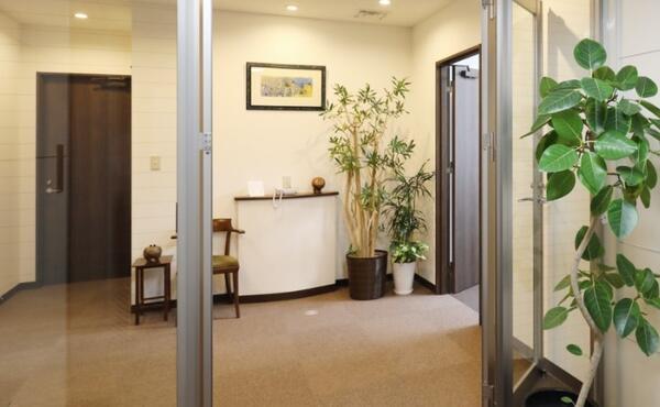  医療法人 知音会　巡回健診部（運搬・検査補助スタッフ/常勤）の一般事務求人の写真