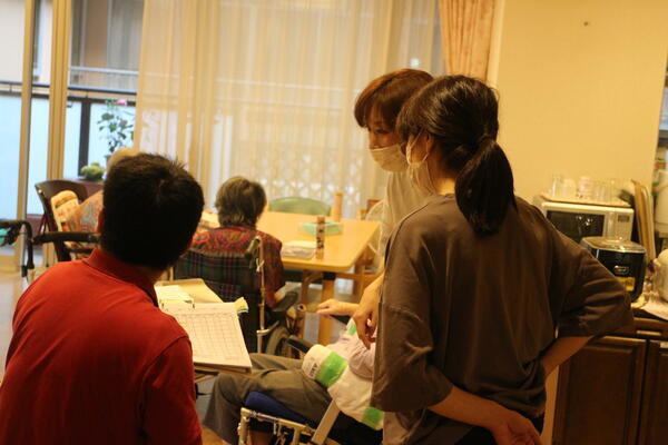 特別養護老人ホーム ちょうふ花園（常勤） の看護師求人メイン写真2