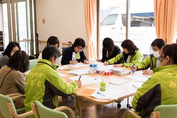 ケアピリカみよし(常勤)の介護職求人サブ写真1