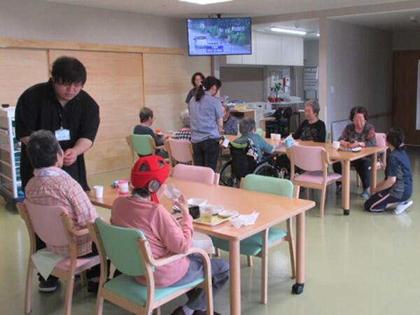 住宅型有料老人ホーム日和館（常勤）の介護福祉士求人メイン写真4