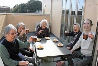 湖北台ケアガーデンワカバ（パート）の介護福祉士求人メイン写真3