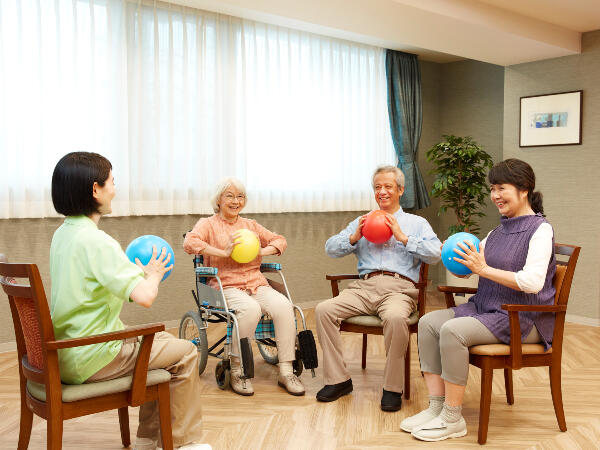 介護付有料老人ホーム ニチイホーム渋谷本町（常勤）の介護職求人メイン写真1