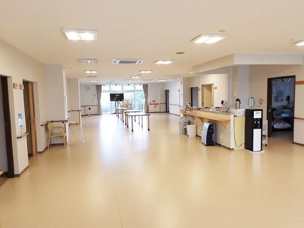 住宅型有料老人ホーム　わくわくホーム沖縄（常勤）の介護職求人メイン写真3