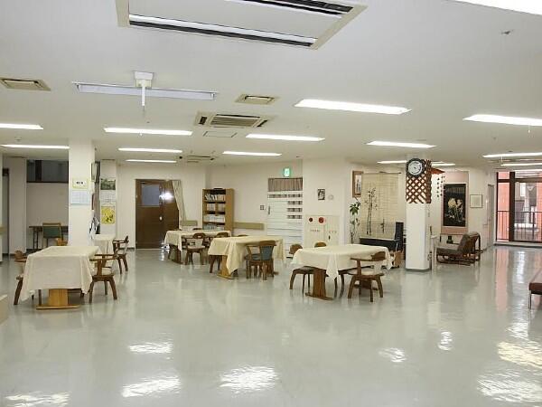 介護付有料老人ホーム 緑寿の里（常勤）の介護職求人メイン写真2