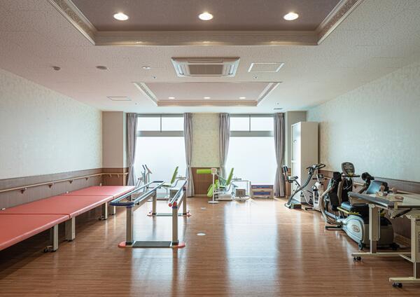 介護老人保健施設 葵の園・我孫子西(常勤)の理学療法士求人の写真