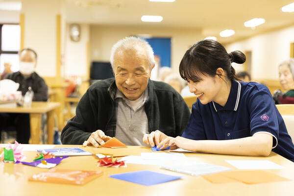 特別養護老人ホーム いずみえん（常勤）の准看護師求人メイン写真2