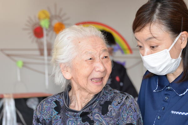 特別養護老人ホーム 華つばき（常勤）の介護福祉士求人メイン写真2