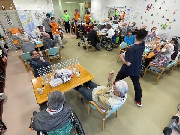 リハビリデイサービス 大きな手 鶴見橋（常勤）の介護職求人メイン写真2