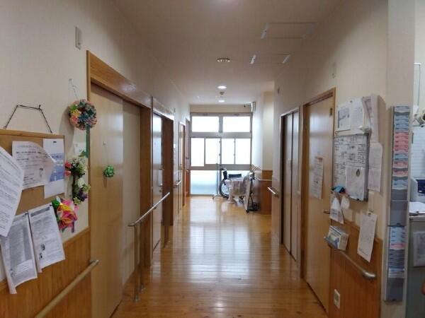 住宅型有料老人ホーム アミュハウス木の花(夜勤専従パート)の介護福祉士求人の写真