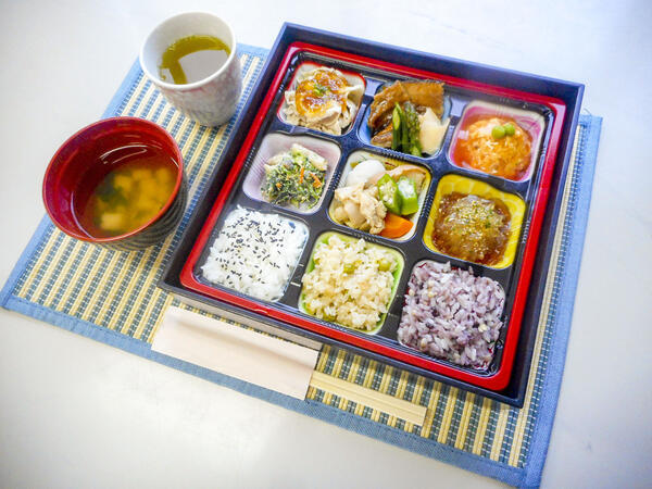 かしわ安心館（常勤）の調理師/調理員求人の写真