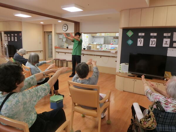 特別養護老人ホーム 第2新横浜パークサイドホーム（常勤）の介護福祉士求人メイン写真4