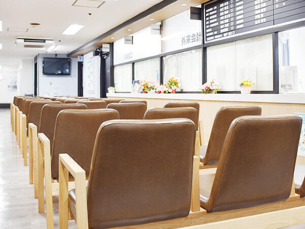 思温病院（役職者候補）の医療事務求人の写真