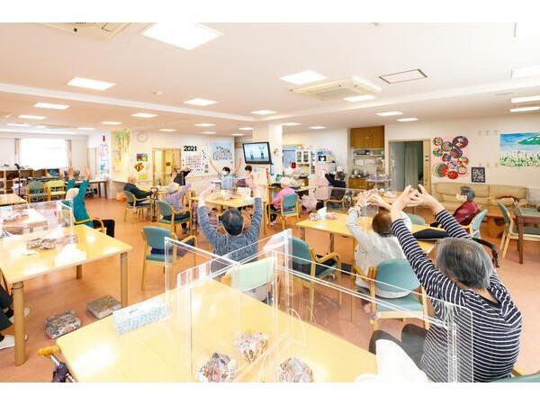 へいあん亀井野デイサービスセンター（パート）の介護職求人メイン写真2