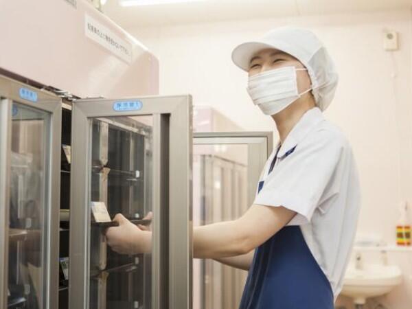 千住桜木保育園（厨房/正社員）の調理師/調理員求人メイン写真2