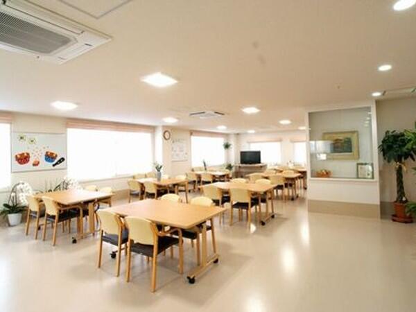 サービス付き高齢者向け住宅　福寿（常勤）の介護福祉士求人メイン写真2