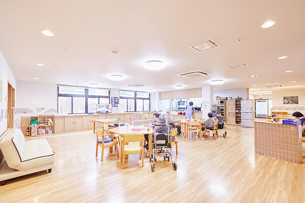 特別養護老人ホーム 甍（常勤）の介護福祉士求人メイン写真3
