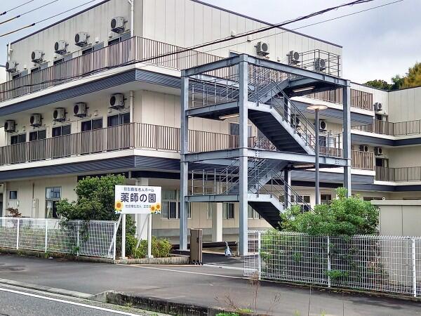 特別養護老人ホーム 薬師の園（常勤）の介護福祉士求人の写真