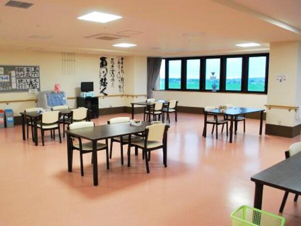 介護老人保健施設 ヒューマンシティ松山（常勤）の管理栄養士求人メイン写真2