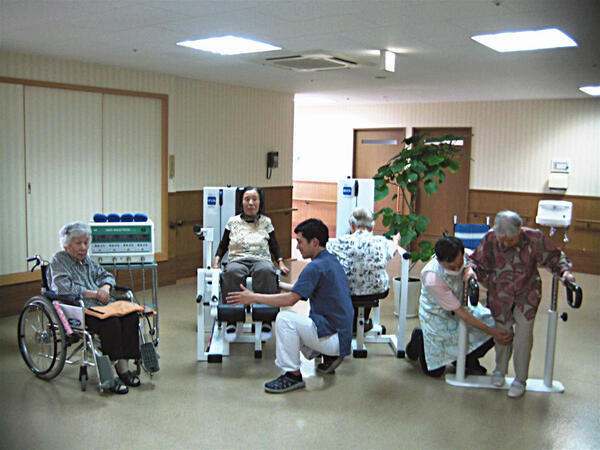介護付有料老人ホーム メディカルフローラ蓮田（常勤）の介護職求人メイン写真2