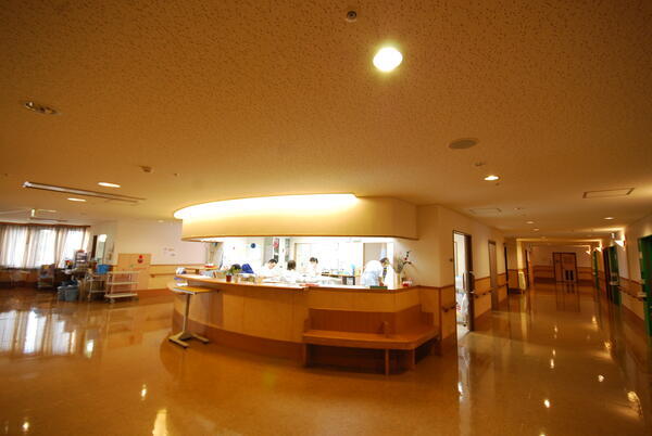介護医療院　篠原病院（常勤）の介護職求人メイン写真5