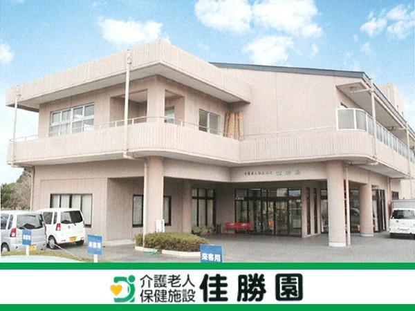介護老人保健施設 佳勝園（常勤）の介護職求人の写真