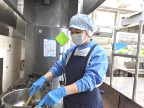 大阪回生病院（責任者候補/厨房/常勤)の調理師/調理員求人サブ写真3